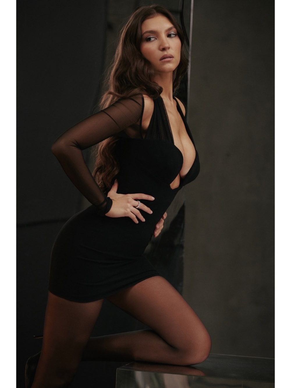NEW House of CB Holly Plunge Dress Black XS - Picture 11 of 17